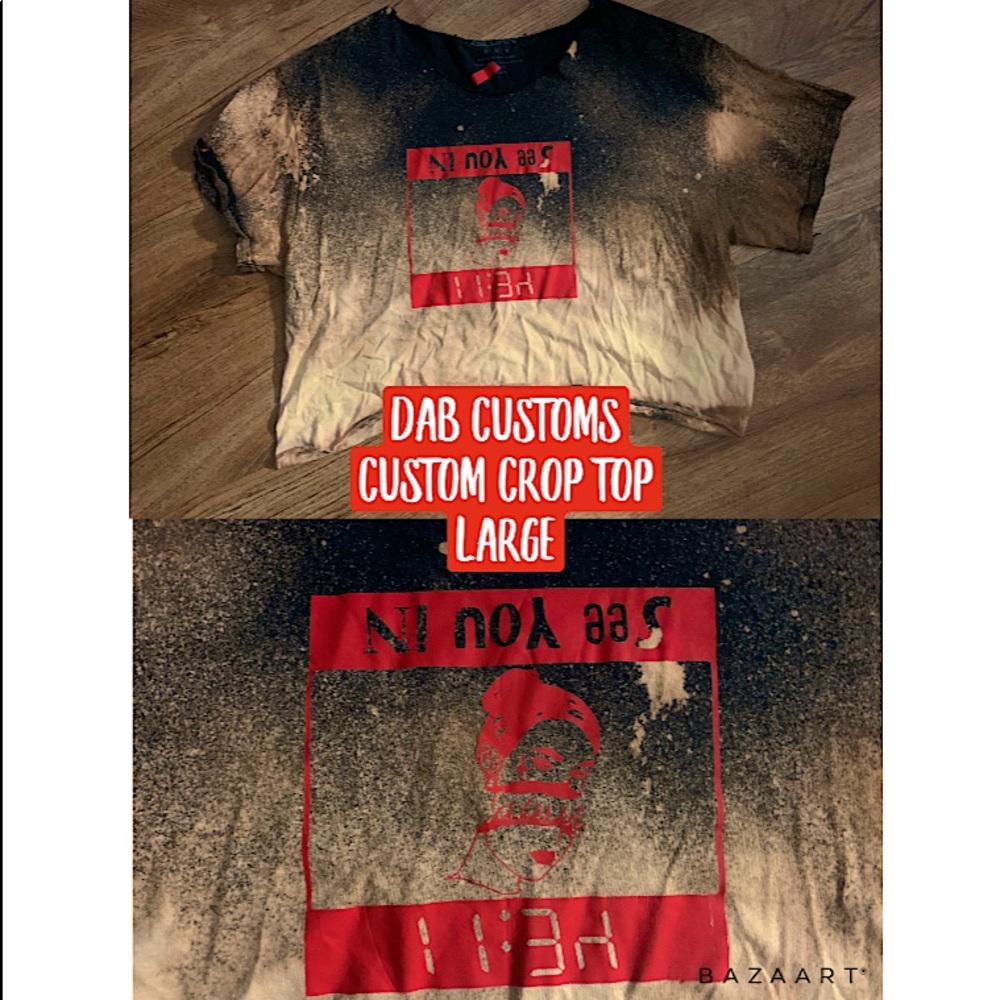 🦋3/$15 bundle deal✨ Distressed custom crop top